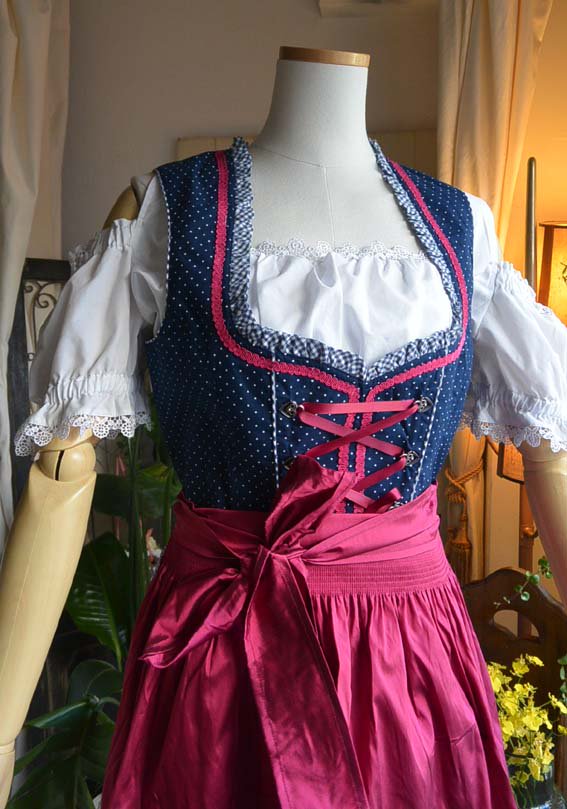 型番956中古品 オフショルダーブラウス 舞台衣装オクトーバーフェスト ジェットガレージモア ドイツの民族衣装 ディアンドル チロルワンピース フォークダンス衣装 通販のお店