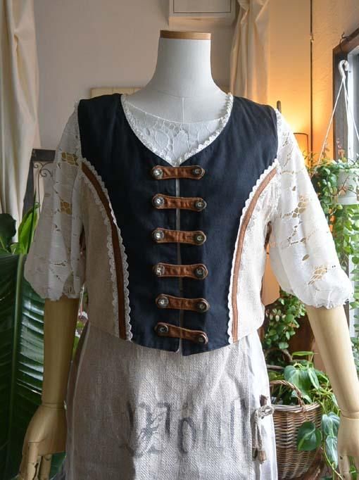 型番102中古品 麻チロルベスト フォークダンス発表会舞台衣装 ジェットガレージモア ドイツの民族衣装ディアンドル チロルワンピース フォークダンス衣装 通販のお店 型番102中古品 麻チロルベスト フォークダンス発表会舞台衣装 ジェットガレージモア ドイツの民族衣装ディアンドル チロルワンピース フォークダンス衣装 通販のお店
