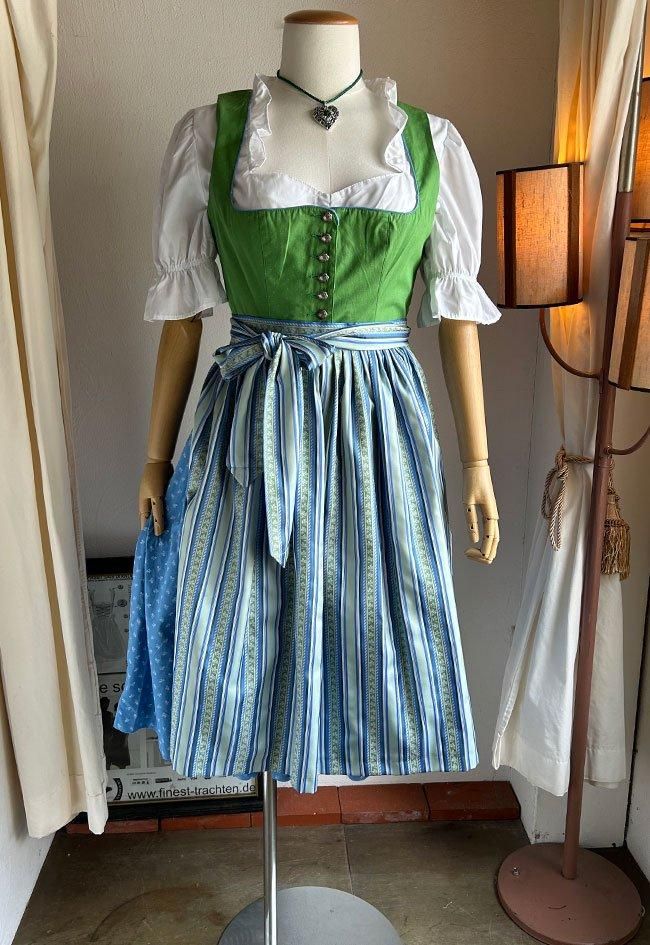 ヴィンテージ　オーストリア　ディアンドル　民族衣装　フォークダンス　ワンピース Amazon.co.jp: [BAROQUE HOLMES] ディアンドル ドイツ