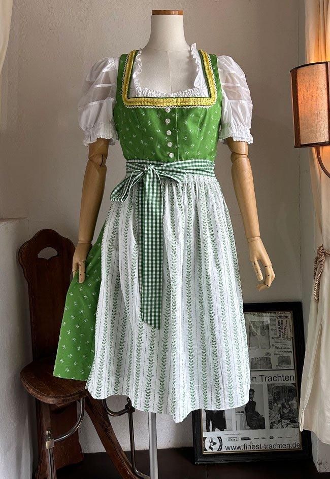 型番P911Daller：グリーンディアンドル2点セット☆舞台衣装演奏会