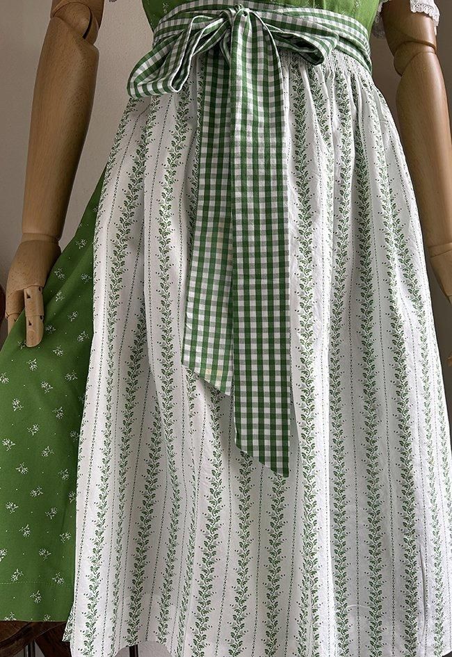 ○民族衣装の女性○高さ１４cm◇HERENDヘレンド◇ レンガチュンニ3点セット インド婚礼民族衣装｜マライカ公式通販