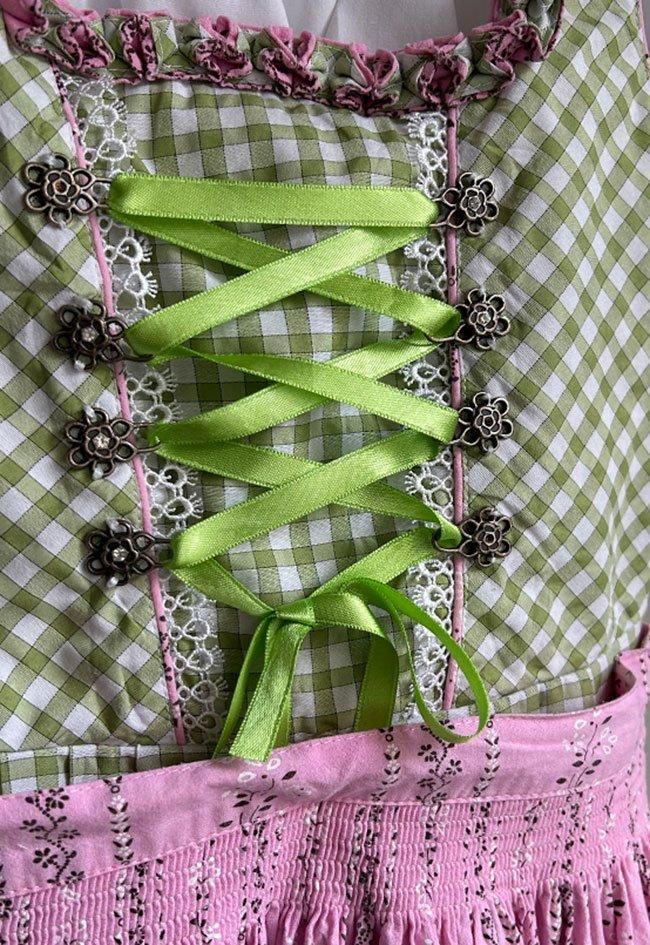 型番o144中古品：子供用ジュニアディアンドル3点セット 発表会