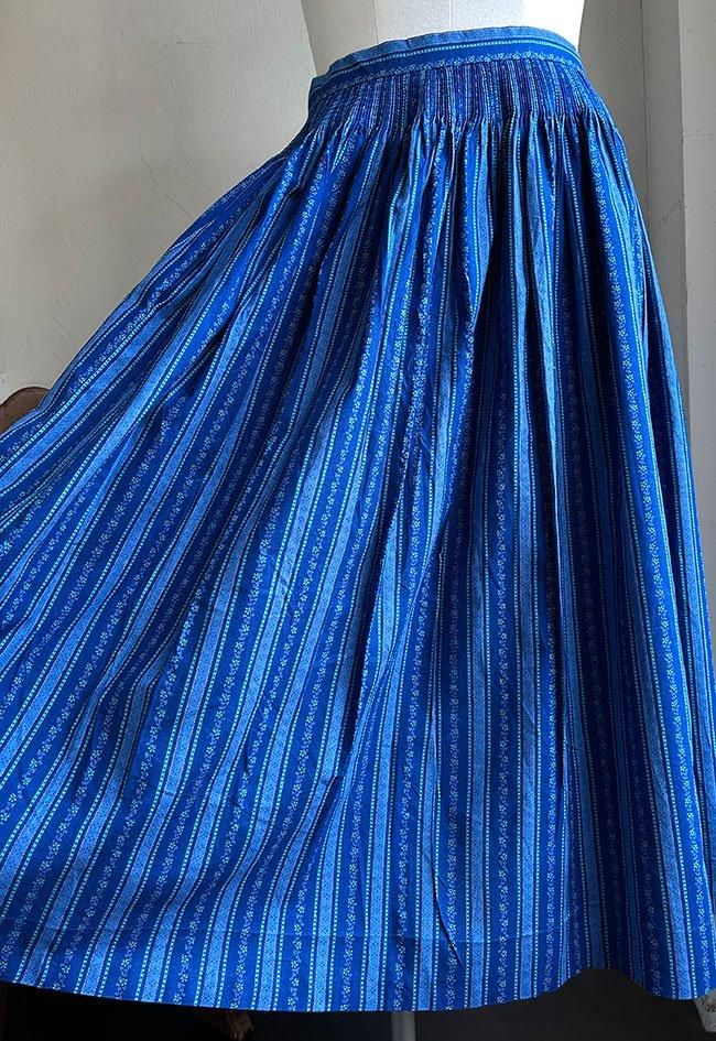 フォークダンス　スカート　プロバンス　フランス　ネイビー &模様　現地購入 フォークダンススカート プロヴァンス フランス現地購入 黄