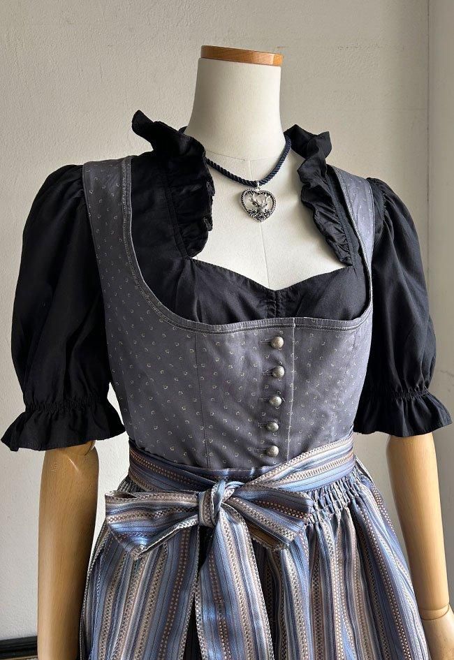 型番o601中古品：HANNAHA黒ブラウス：ディアンドル専用ブラウス