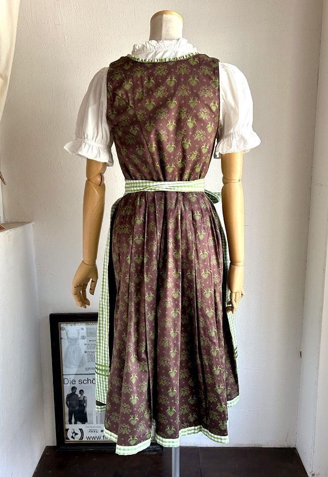 型番828中古品：TURI LANDHOUSE鹿プリントディアンドル3点セット☆舞台