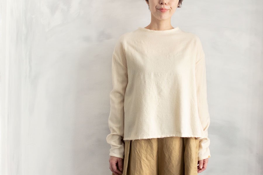 humoresque プレーンウールブラウス WHITE｜日常着の上質なブラウス - MAVUNO マヴーノ オンラインショップ｜Atelier  el、TOWAVASE など取扱