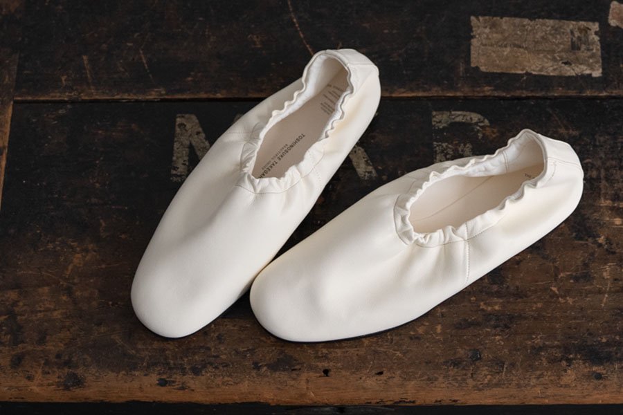 BEAUTIFUL SHOES BALLET SHOES IVORY