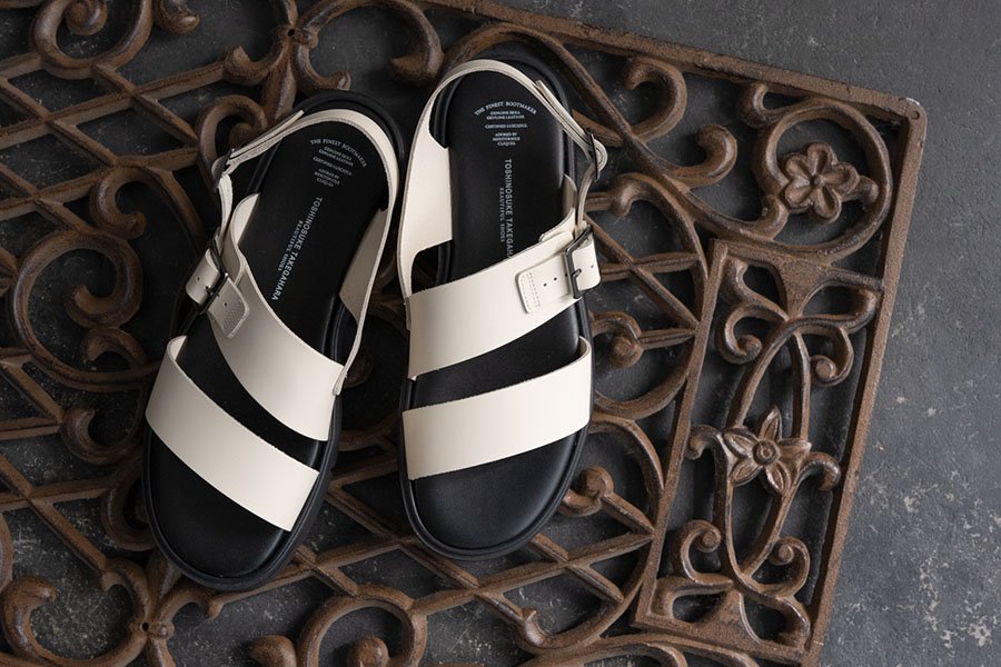 <img class='new_mark_img1' src='https://img.shop-pro.jp/img/new/icons1.gif' style='border:none;display:inline;margin:0px;padding:0px;width:auto;' />BEAUTIFUL SHOES S.S.BELT SANDALS IVORY