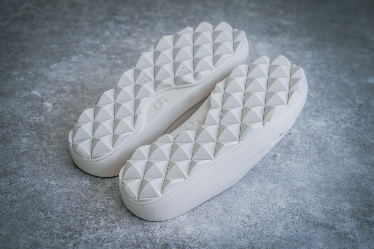 PPACO LUX-1AIR STUDDED SOLEOFF WHITE