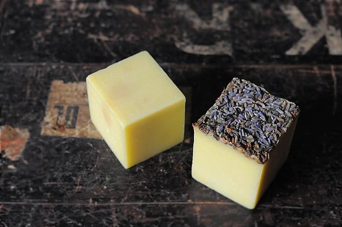 MAVUNOWOODBOXORGANIC SOAP SET(PLAINLAVENDER)