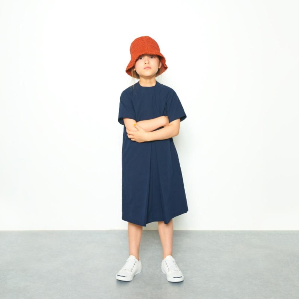 EAST END HIGHLANDERS Tuck Dress NAVY イーストエンドハイランターズ ノーカラーセンタープリーツ半袖ワンピース（ネイビー）