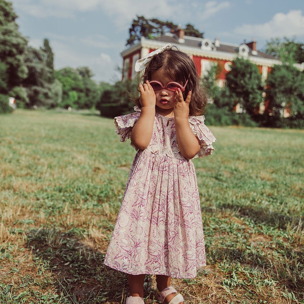 Louise Misha Dress Siloe Pink Daisy Garden ルイーズミーシャ 半袖ワンピース（ピンクデイジーガーデン） -  インポート 輸入 ベビー服 子供服 出産祝い 通販 | vivid LIFE