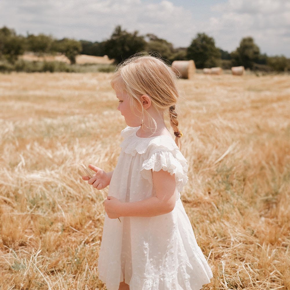 Louise Misha Dress Natiya White ルイーズミーシャ 半袖ワンピース（ホワイト） - インポート 輸入 ベビー服 子供服  出産祝い 通販 | vivid LIFE