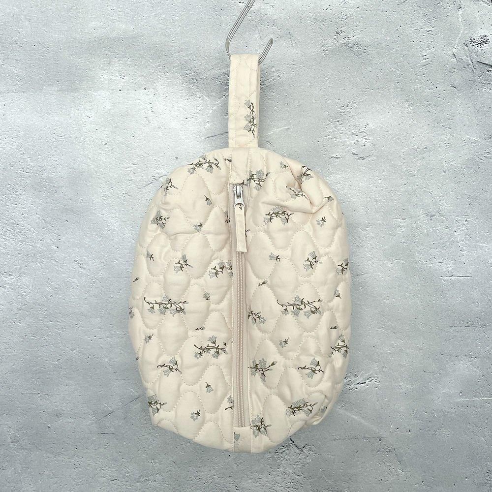 Garbo&Friends Bluebell Satin Quilted Toiletry Bag Medium ����ܥ���ɥե�� �ȥ��쥿�꡼�Хå� M�������ʥ֥롼�٥��