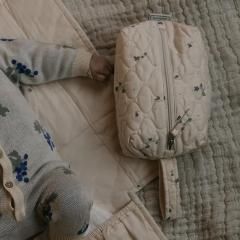 Garbo&Friends Viola Satin Quilted Toiletry Bag Small ガルボアンドフレンズ トイレタリーバッグ Sサイズ（ビオラ）