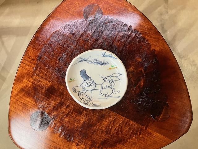 鳥獣戯画皿（烏帽子カエル・うさぎ） - 有田焼、陶器・和食器の