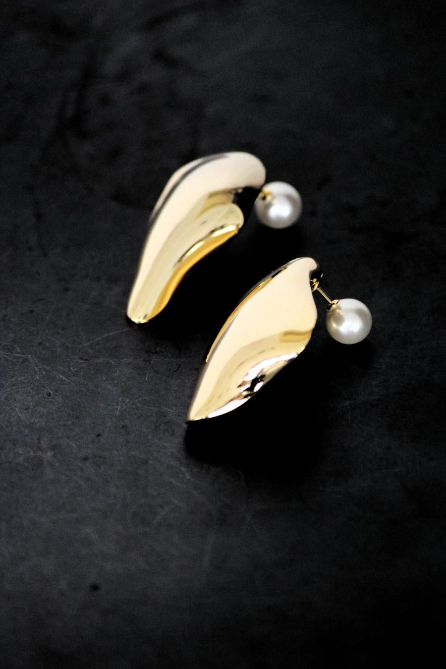 【yuii様】mame kurogouchi ピアス Mame Kurogouchi（マメ クロゴウチ）Organic motif Brass