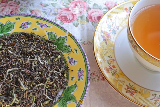 エリザベス女王が愛したオカイティ茶園 ダージリン紅茶 ファーストフラッシュ リーフ 50g アルミパック イギリス紅茶専門店リーフィー