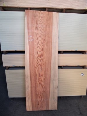 松（まつ）一枚板テーブル用がたくさん展示 埼玉県 木の店木楽