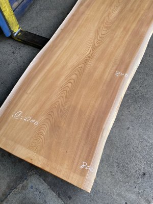 欅（ケヤキ）無垢板、一枚板テーブル- 無垢一枚板、無垢材テーブルの 