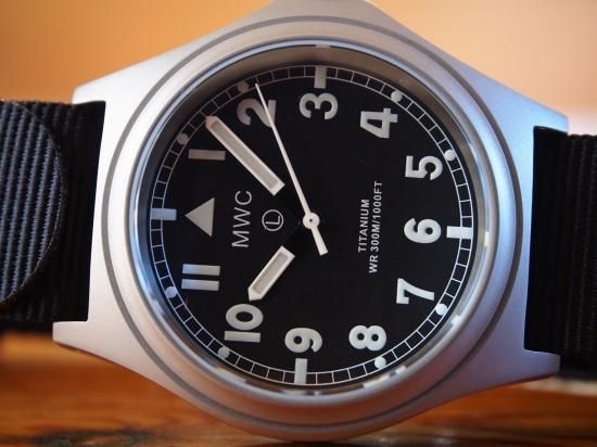 ミリタリーウォッチ G10 300m チタンケース サファイア 欧州ダイアル