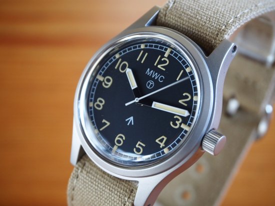 時計を買い替えるため出品しますイギリス軍ミリタリーウォッチMWC W10 military watch