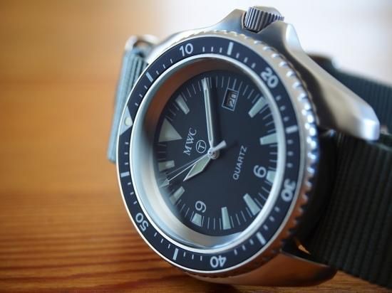 MWC時計 ヴィンテージコレクション Military Diver 300m NOS Royal Navy Vintage CWC model- イギリス軍、アメリカ軍、ドイツ軍の時計ならMWC時計専門店