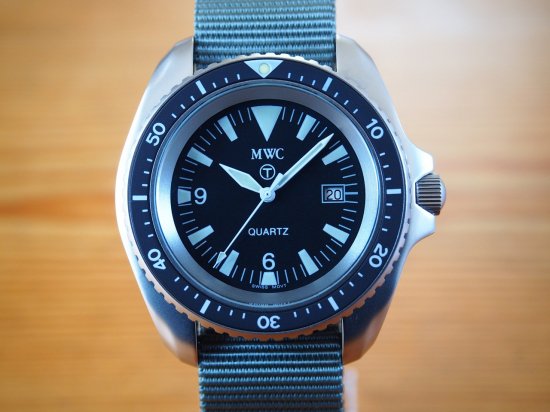 MWC時計 ヴィンテージコレクション Military Diver 300m NOS Royal Navy Vintage CWC model-イギリス 軍、アメリカ軍、ドイツ軍の時計ならMWC時計専門店