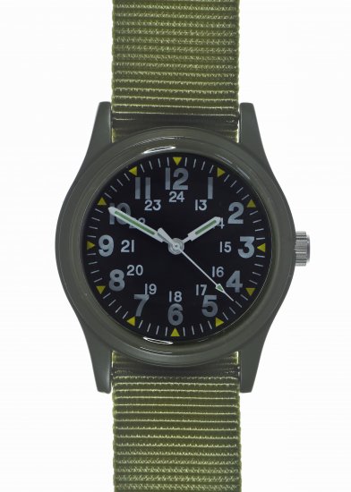 かなりカッコいい腕時計です即決2000円　新品　未使用　army　戦争　腕時計　黒　13
