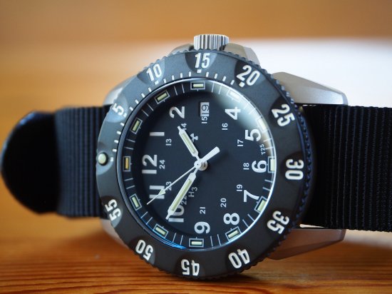 ミリタリーウォッチカンパニーMWCの軍用時計 チタンType 6 自動巻