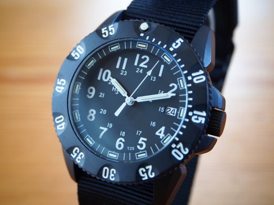 ミリタリーウォッチカンパニーMWCの軍用時計 ブラックチタンType 6 自動巻サファイアトリチウムGTLS　- MWC時計専門店~UNLIMITED  | アメリカ軍やドイツ軍やイタリア軍やフランス軍の軍用時計