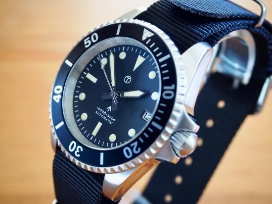 New Model 300mダイバーズ MWC時計サブマリーナ 1980s ノンロゴ レトロ