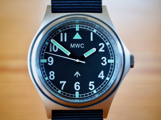 MWC時計New Model G10 ハイブリッドメカクォーツ100m/330ft 防水 欧州