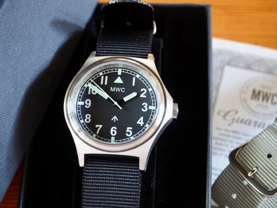 MWC 腕時計 G10 クォーツ 本体のみ-