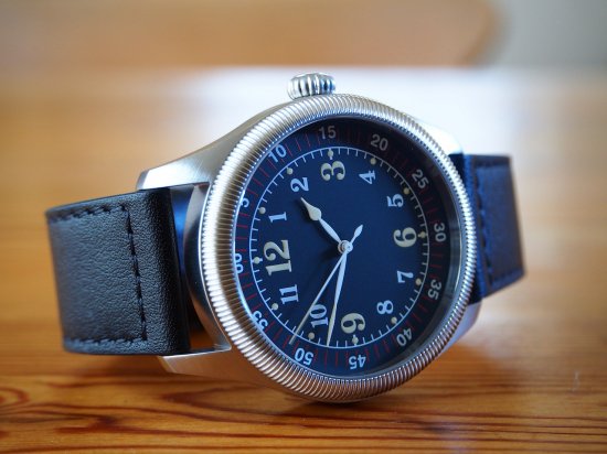 旧ソ連製 機械式腕時計 ③ЗИМ