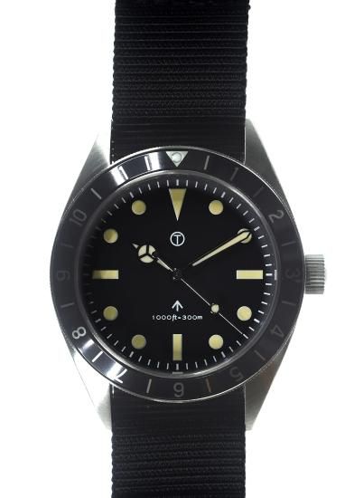 ミリタリーウォッチ MWC時計 1960s 39mm ハイブリッド 300m ダイバーズ 