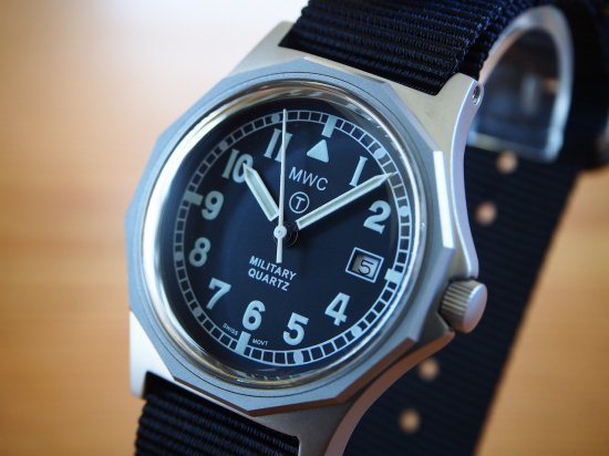 ミリタリーウォッチカンパニー MWC時計 腕時計 36mm G10 バッテリーハッチ 1982~99 USダイアルSWISS ロンダムーブメント