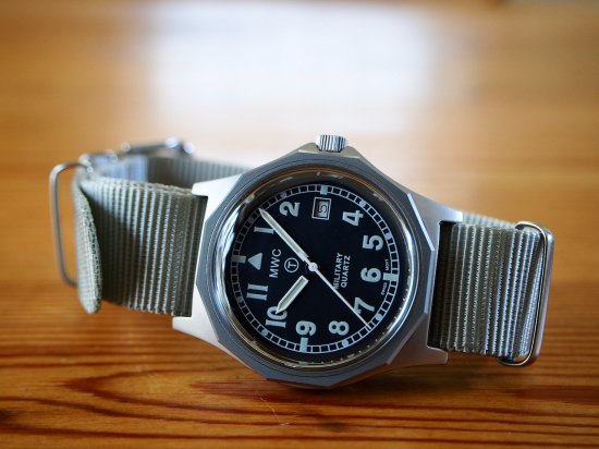 ミリタリーウォッチカンパニー MWC時計 腕時計 36mm G10 バッテリーハッチ 1982~99 USダイアルSWISS ロンダムーブメント