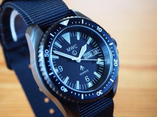 MWC ダイバーズウォッチ Amazon | MWC 24ジュエル 300m 自動巻き ミリタリー ダイバー