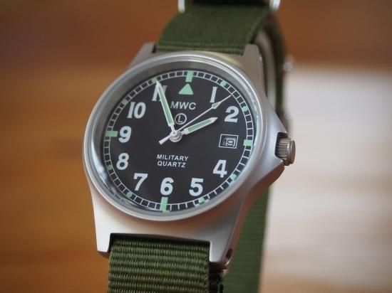 MWC時計 G10LM デート モデル NATO ストラップ オリーブグリーン - MWC時計専門店~UNLIMITED |  アメリカ軍やドイツ軍やイタリア軍やフランス軍の軍用時計