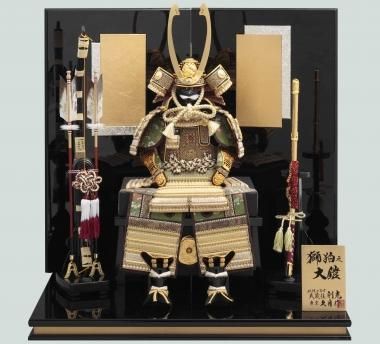 鈴木利光作 絹萌黄匂縅7号 長鍬形 獅狛之大鎧飾り - ひのでや 久