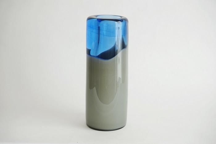 Vase Caleb Siemon Album ミッドセンチュリーのデザインを中心に生活が楽しくなるテーブルウェアやインテリア雑貨を扱うセレクトショップ Eames イームズ Adam Silverman アダム シルバーマン Peter Shire ピーター シャイヤー Heath Ceramics ヒース Vase Caleb Siemon Album ミッドセンチュリーのデザインを中心に生活が楽しくなるテーブルウェアやインテリア雑貨を扱うセレクトショップ Eames イームズ Adam Silverman アダム シルバーマン Peter Shire ピーター シャイヤー Heath Ceramics ヒース