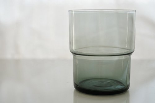 Glass 1718 M<br>Saara Hopea