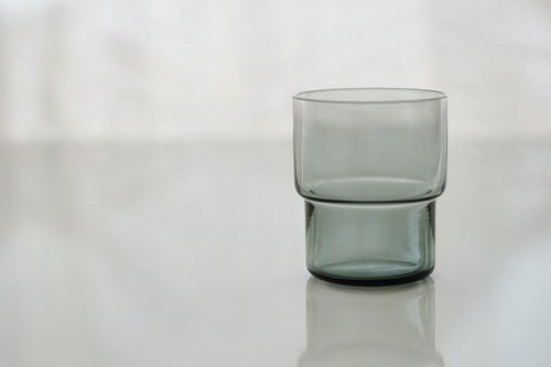 Glass 1718 SS<br>Saara Hopea