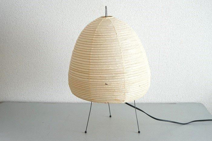 AKARI 1A Isamu Noguchi - album. ミッドセンチュリーのデザインを中心