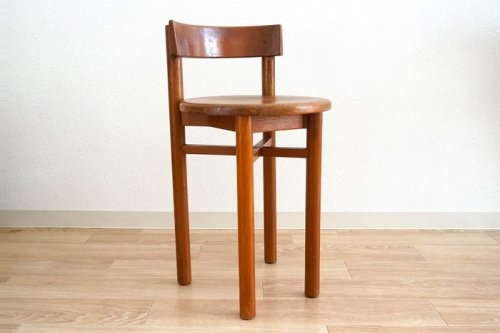 Chair<br>Unknown