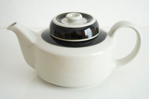 KARELIA Tea Pot<br>Anja Jaatinen-Winquist