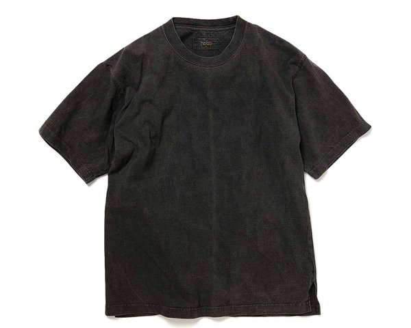 <img class='new_mark_img1' src='https://img.shop-pro.jp/img/new/icons50.gif' style='border:none;display:inline;margin:0px;padding:0px;width:auto;' />[hobo] COTTON HEAVY WEIGHT JERSEY CHARCOAL DYED CREW NECK TEE