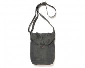 <img class='new_mark_img1' src='https://img.shop-pro.jp/img/new/icons50.gif' style='border:none;display:inline;margin:0px;padding:0px;width:auto;' />[hobo] COTTON TWILL CHARCOAL DYED SHOULDER BAG
