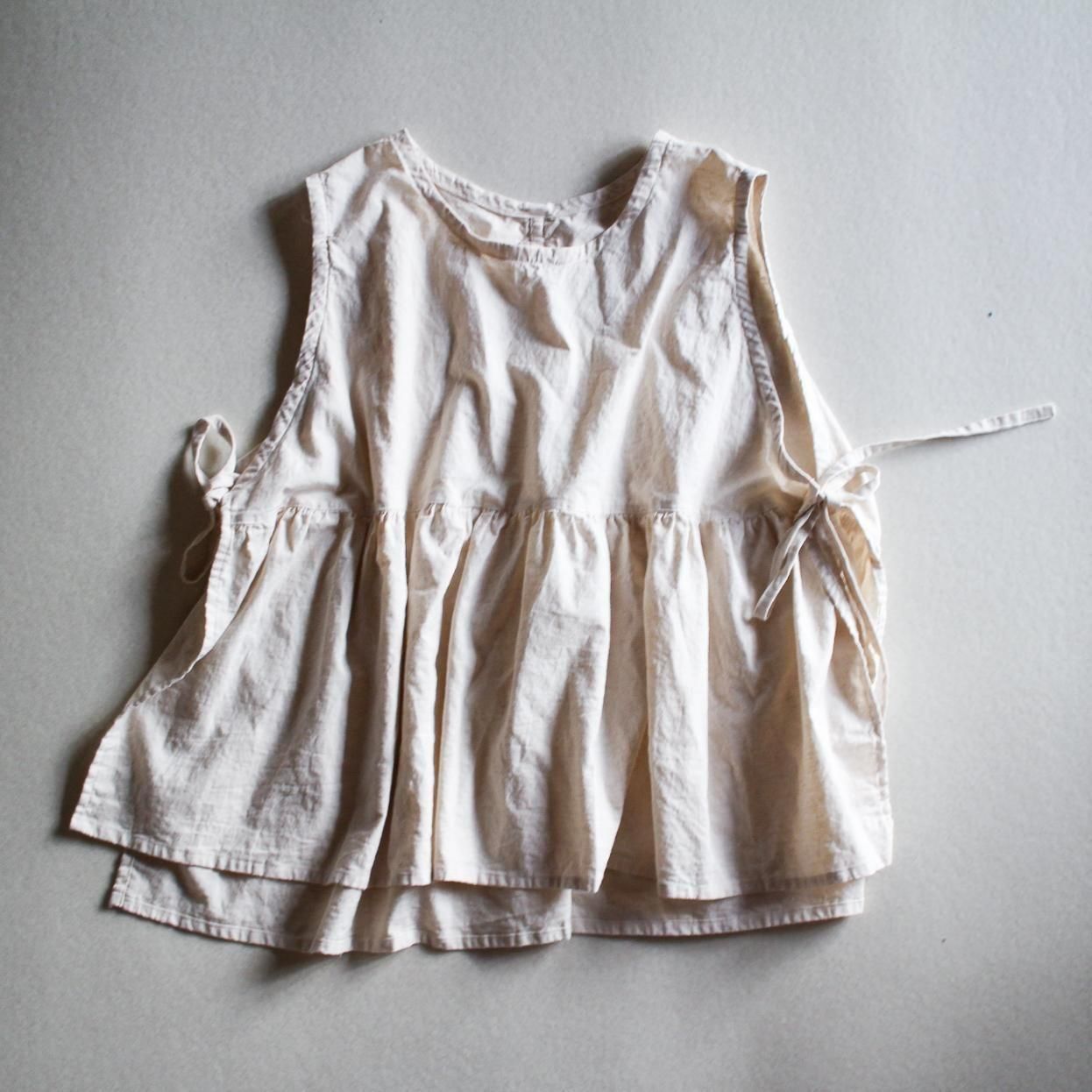 hifu frill vest  kinari
